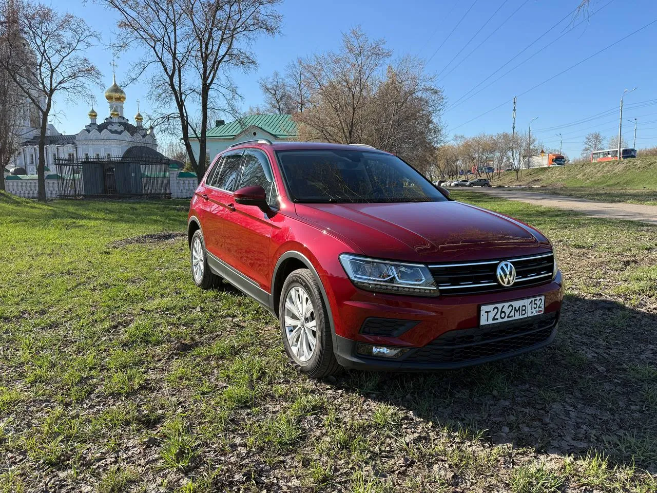 Volkswagen Tiguan — автомобиль в продаже